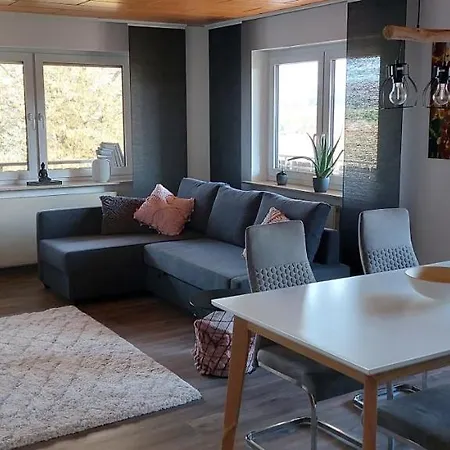 Lägenhet Weingut Will Und Wuerz Lemberger