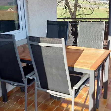 Weingut Will Und Wuerz Lemberger Apartment